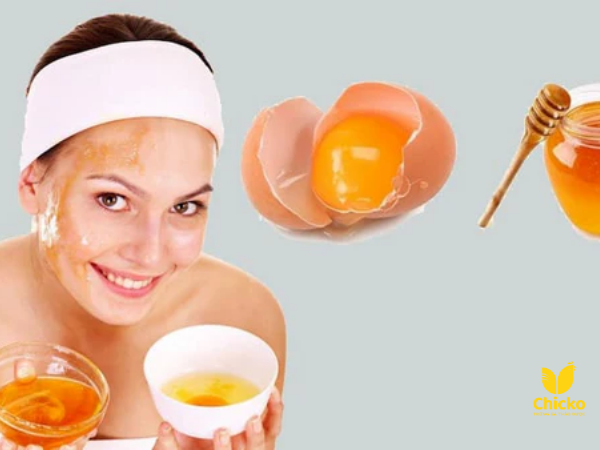 mặt nạ kết hợp từ lòng đỏ trứng và mật ong