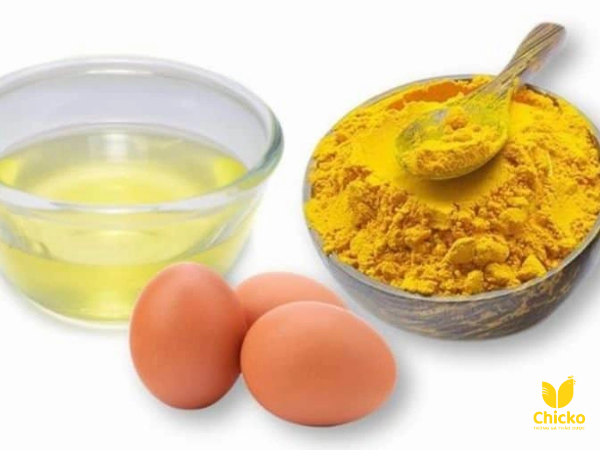 trứng gà kết hợp tinh bột nghệ
