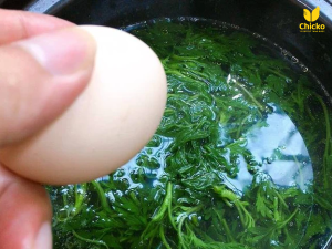 cách nấu canh trứng gà ngải cứu